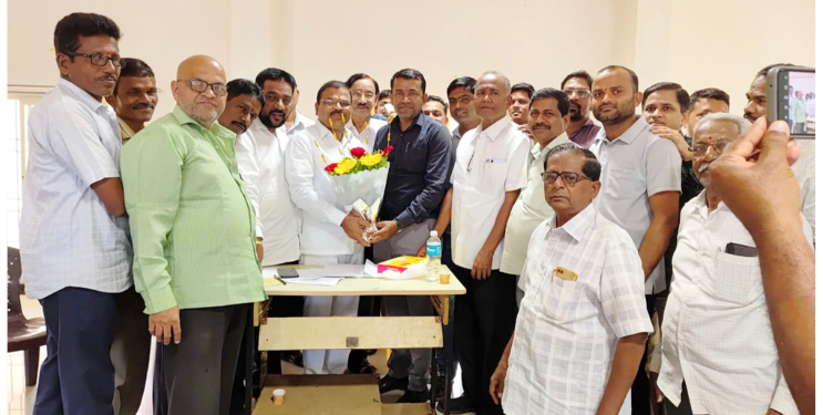 रेशन धान्यदुकानदार संघटना अध्यक्षपदी राकेश पवार