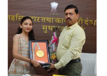 नृत्यांगना श्रीजा पाटीलचा सन्मान