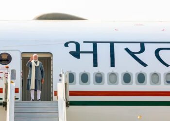 मोदींच्या विमानावर हल्ल्याची धमकी