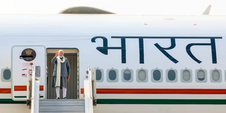 मोदींच्या विमानावर हल्ल्याची धमकी