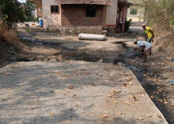 बार्डी रस्त्याचे काम अपूर्ण अवस्थेत