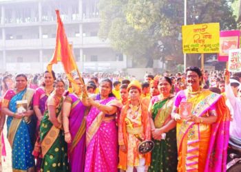 दापोली पारगावात ग्रंथ दिंडी