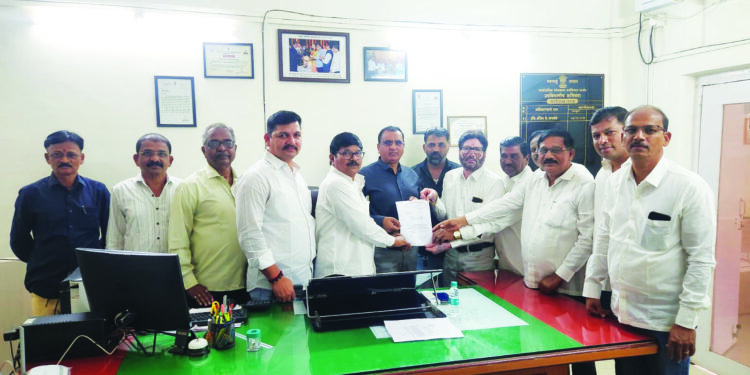 ठेकेदार संघटनेचे काम बंद आंदोलन