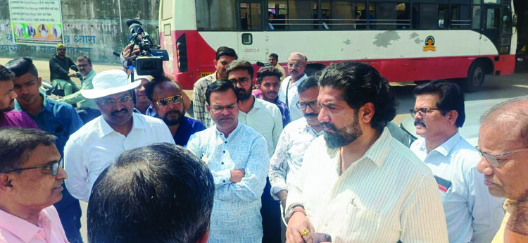 मंत्री शिवेंद्रसिंहराजे यांनी केली मुंबई-गोवा महामार्गाची पाहणी