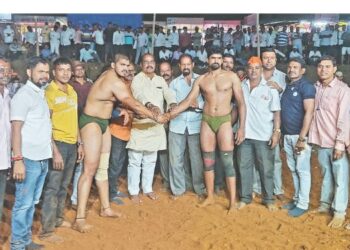 कर्जतमध्ये रंगला कुस्त्यांचा थरार