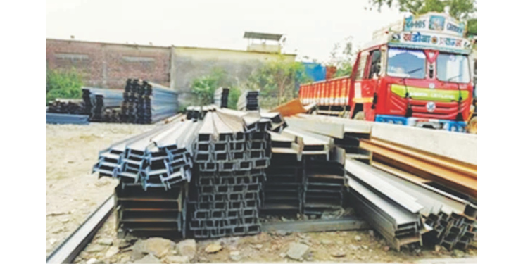 लोखंड पोलाद बाजार की मृत्युचा सापळा