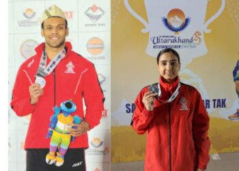 जलतरणात प्रतीक्षा, मिहिर यांना रौप्य