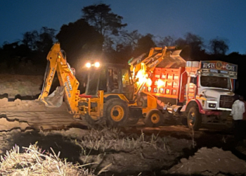 सुधागडात अवैध माती उत्खनन