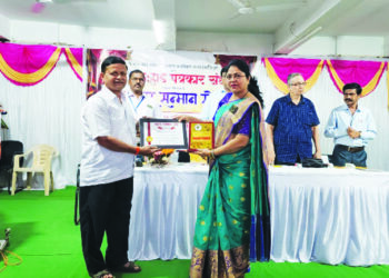 अरुण पवार यांना पुरस्कार