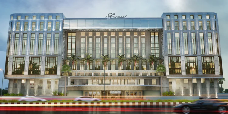 मुंबईतील पंचतारांकित फेअरमोंट हॉटेलला भीषण आग