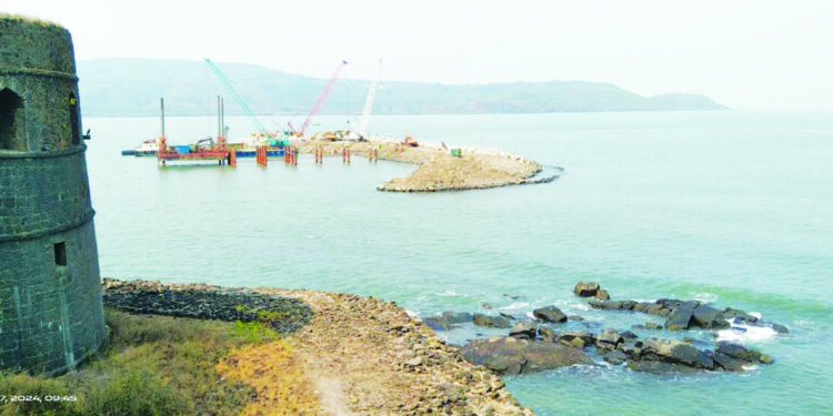 जंजिरा जेट्टीचं काम रखडलं