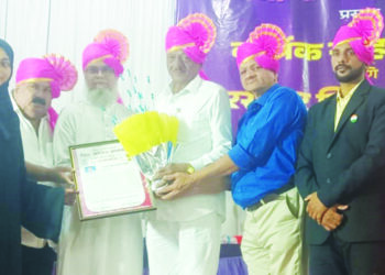 महामूद धुंदवारे सामाजिक सेवा पुरस्काराने सन्मानित