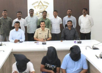 मेफेड्रोन उत्पादन प्रकरणी तिघांना अटक