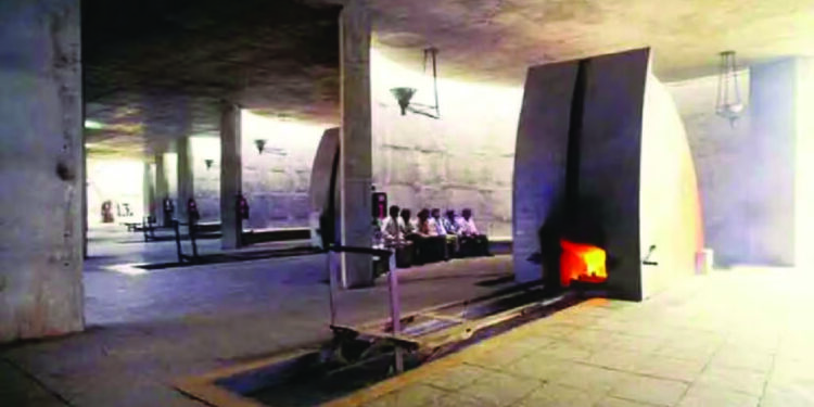 उरण नगरपरिषदेच्या प्रदूषणविरहीत शवदाहिनीचे काम पूर्ण