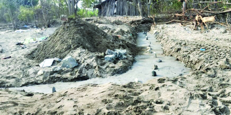 बांगदांडामध्ये शासकीय जागेवर अतिक्रमण; ग्रामस्थांचा आंदोलनाचा इशारा