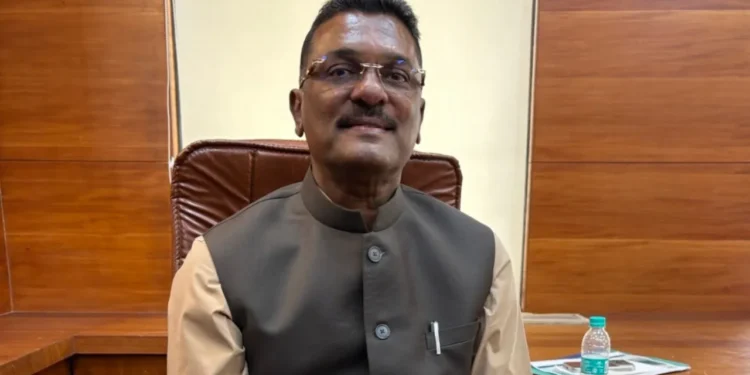 वाहनांवर मराठीतच संदेश हवा; परिवहनमंत्र्यांचे आदेश