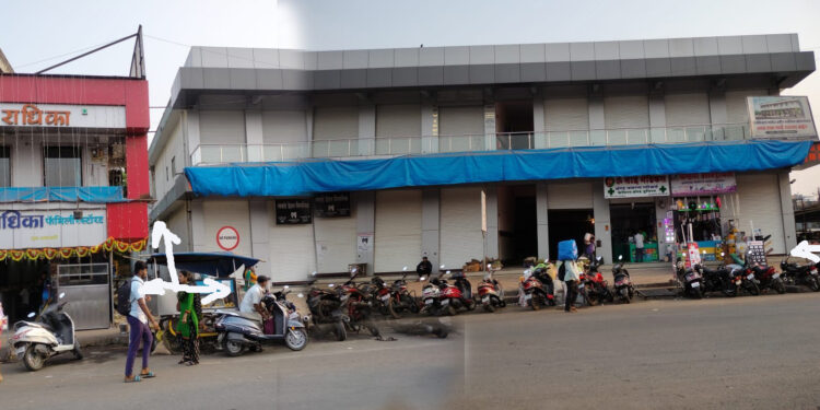 पेण भाजी मार्केटचा रस्ता चोरीला