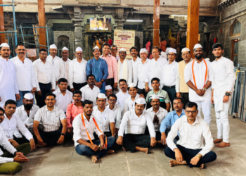 विठ्ठलाच्या चरणी संगिताची साधना