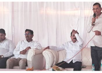 एकदा विचारा, नाहीतर त्यांच्याशिवाय पक्षाची वाटचाल- बाळाराम पाटील