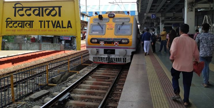 भरधाव ट्रेनमध्ये फेकली दारुची बाटली; अल्पवयीन मुलगी गंभीर जखमी