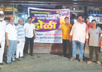 महामार्गाच्या डेडलाईनची पेटवली होळी