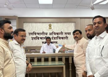 नव्या रेल्वे स्थानकाला हुतात्माचे नाव द्या- सुधाकर घारे