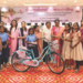 ‘ती’च्या शिक्षणाला गती; चित्रलेखा पाटील यांनी केले शेकडो मुलींना सायकलचे वाटप