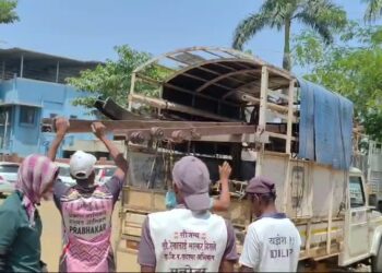 नेरळ येथील महावितरणचे साहित्य भंगारात?