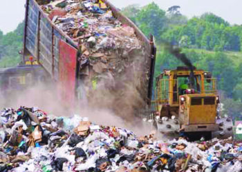 वाढता कचरा पर्यटन व्यवसायाच्या मुळावर