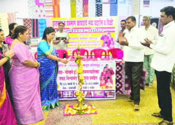 पनवेलमध्ये हातमाग, यंत्रमाग कापडाचे प्रदर्शन