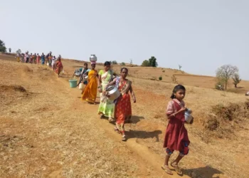 आदिवासीवाड्यांवर भीषण पाणीटंचाई