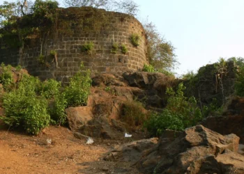 घोडबंदर येथे शिवसृष्टी उभारणार