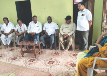 जयंत पाटील यांनी घेतली महाडिक कुटुंबियांची सांत्वनपर भेट