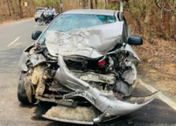 पोलीस उपनिरीक्षकाच्या कारला टेम्पोची जोरदार धडक