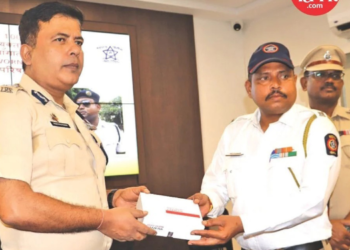 पोलिसांना बॉडीवॉर्न कॅमेर्‍यांचे वाटप