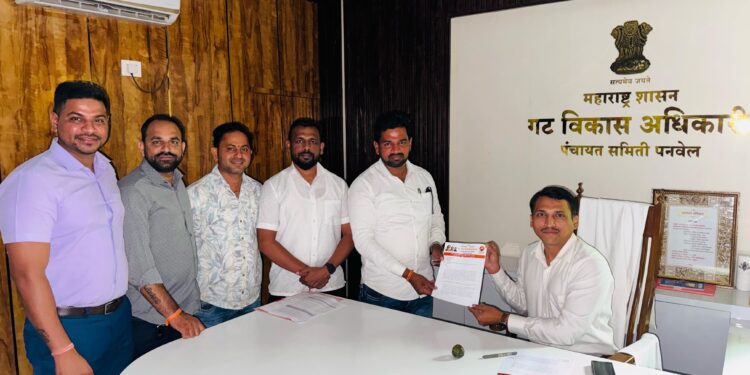 विद्यार्थ्यांच्या भविष्यासाठी युवासेना सरसावली