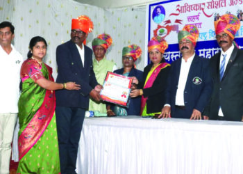 दीपक पाटील पुरस्काराने सन्मानित