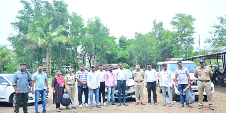 महाडमध्ये गांजाची शेती पोलिसांकडून उद्ध्वस्त