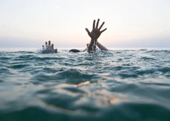 दोन अल्पवयीन मुलांचा खदानीत बुडून मृत्यू