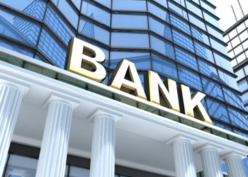 मोठी बातमी! आजपासून ‘या’ बँकांना टाळे