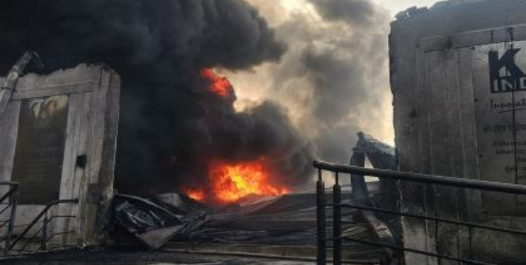 भिवंडीत अग्नितांडव! 22 गोदाम आगीच्या भक्षस्थानी; लाखोंचे नुकसान