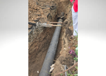 पावसाच्या तोंडावर नळपाणी योजनेचे काम