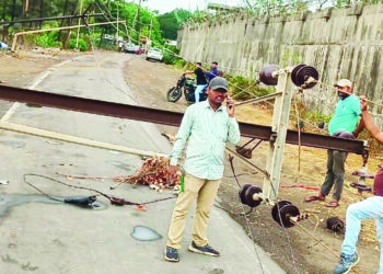 अवकाळी पावसाचा उरणला तडाखा