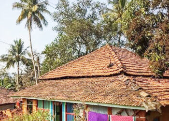 खेड्यातील कौलारू घरे नामशेष होण्याच्या मार्गावर