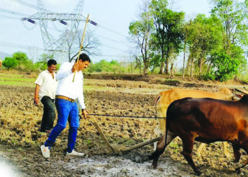 खरीपपूर्व मशागतीसाठी शेतकर्‍यांची घाई