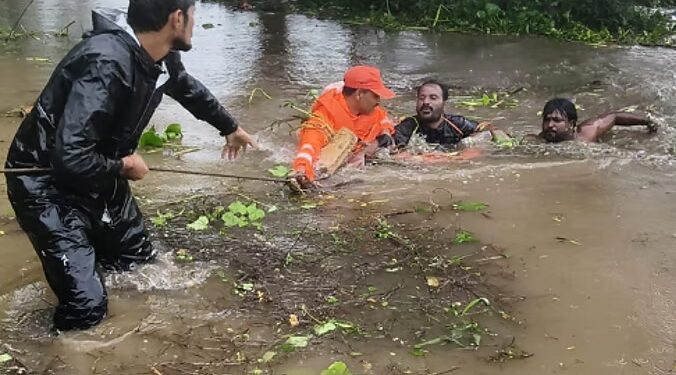 इंद्रायणीत उतरलेला वारकरी गेला वाहून