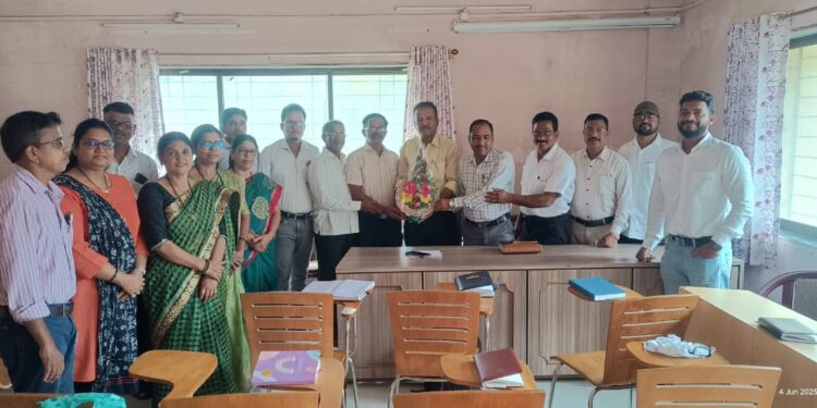 शिक्षण विभागाची जनजागृती