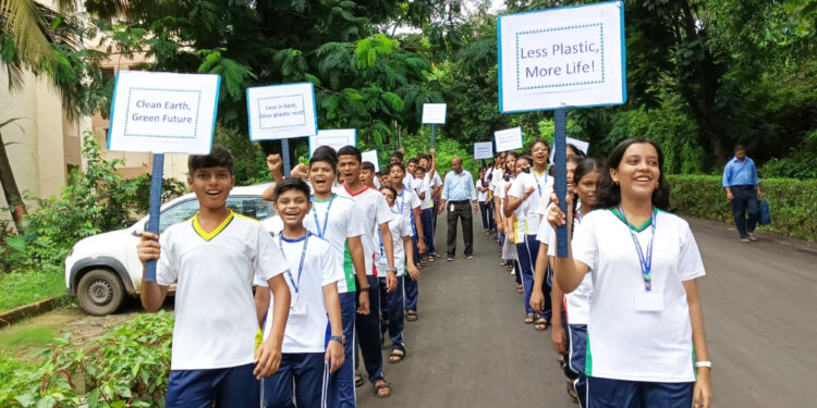 जिंदाल विद्या मंदिरात जनजागृती रॅली