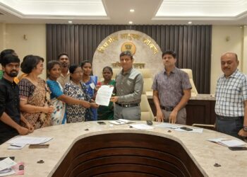 घरकुलाच्या बिलासाठी अधिकार्‍यांची हप्तेखोरी