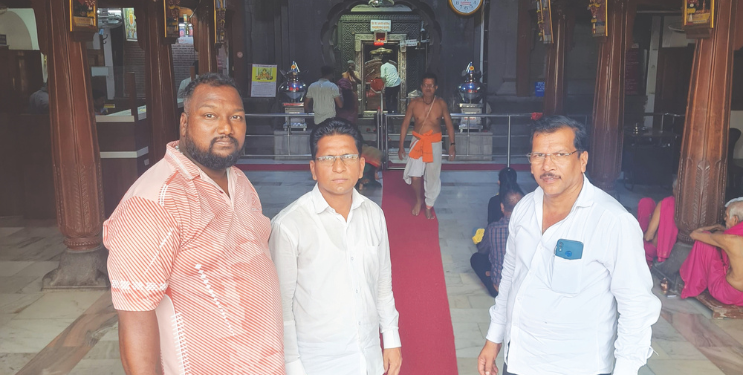 पीओपीवरील बंदी उठताच मूर्तिकार बल्लाळेश्वरांच्या भेटीला